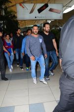 Salman Khan return from CCL match on 30th Jan 2016